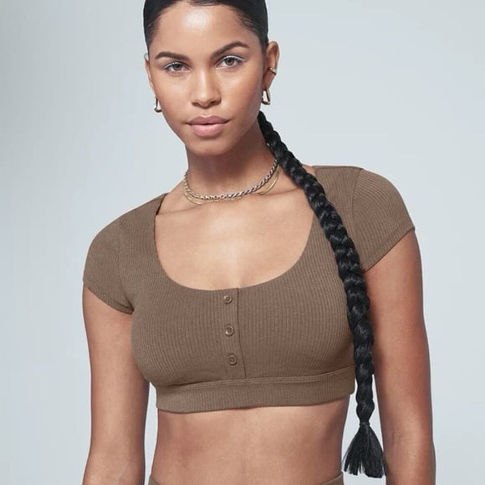 Alo hot cocoa blissful ribbed Henley bra